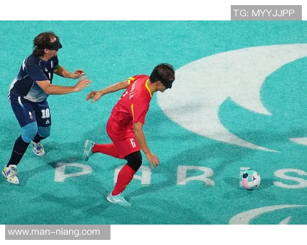 从默默无闻到世界之巅 足球巨星的奋斗与蜕变之路 从默默无闻到世界之巅 足球巨星的奋斗与蜕变之路