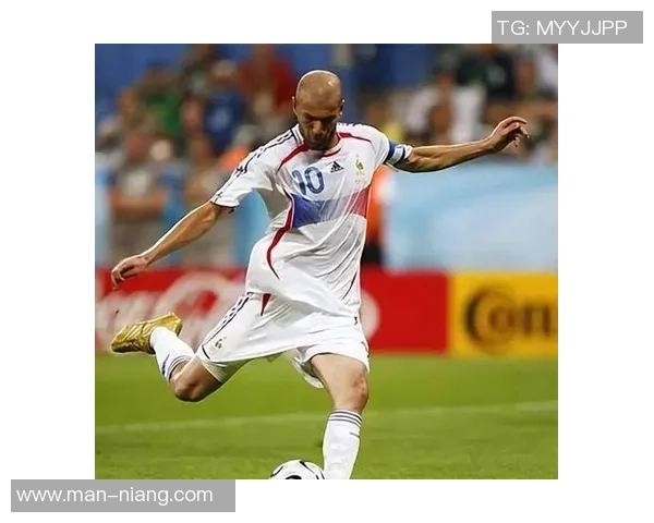 十年前的足球巨星：回顾2013年足坛最耀眼的球员及其辉煌表现