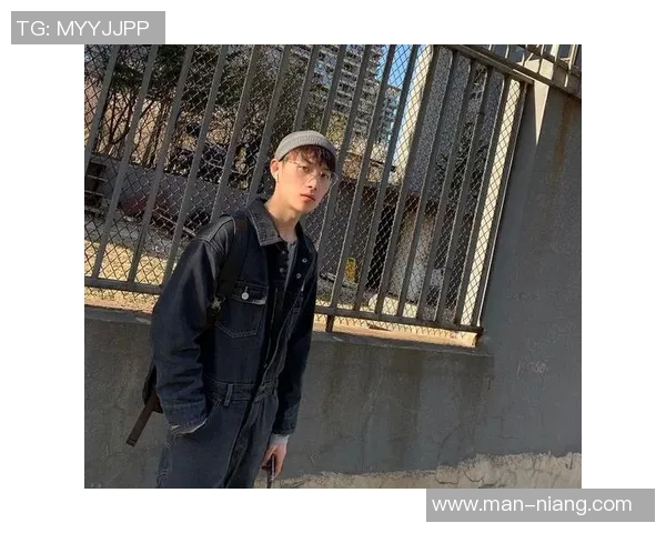 男足球星抖音号曝光粉丝互动热度飙升引发关注