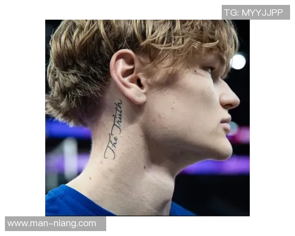 英国黄毛足球球星赛场风采与个人魅力全面深度解析