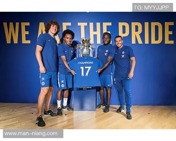 足球巨星与球队深情告别 揭示球衣背后的故事与荣誉