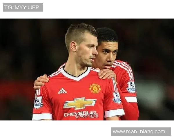 足球球星卖房引热议 虎扑微博曝豪宅内幕成焦点