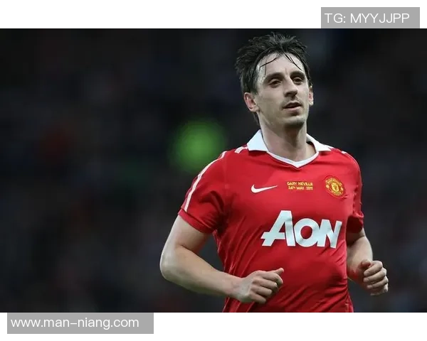 足球顶级球星与超级球星的传奇之路：辉煌成就与荣耀时刻的背后